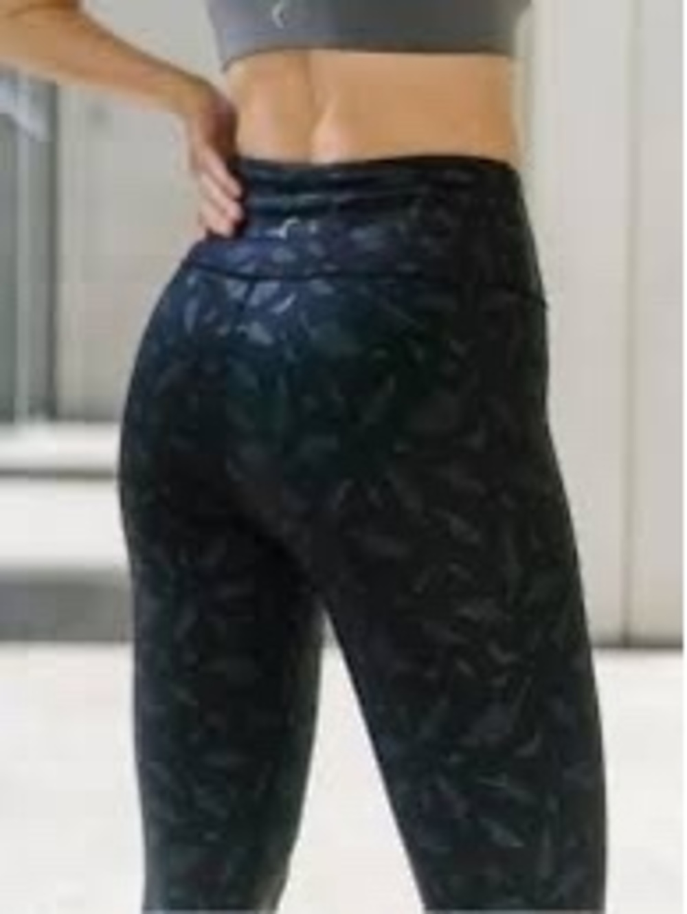Zyia Active Light n Tight Hi Rise Feather Print Size M 6-8